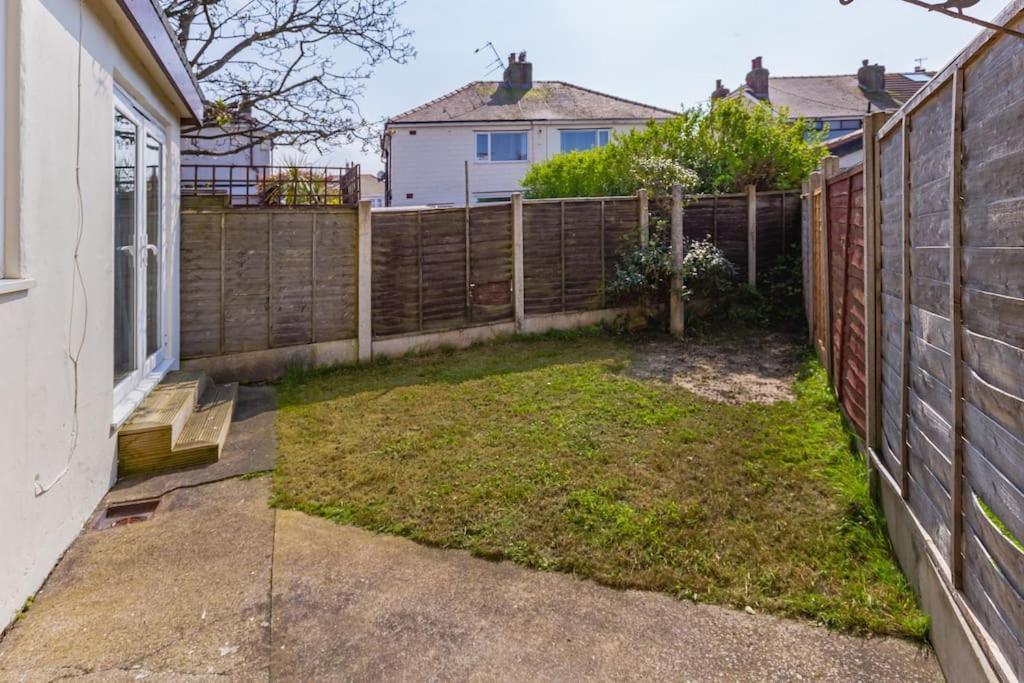 The Hideaway Villa Cleveleys Luaran gambar